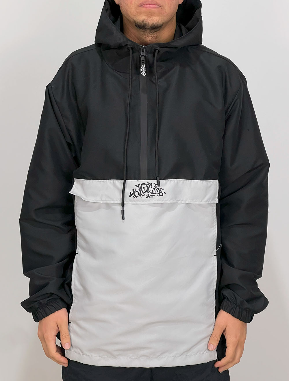 Corta Vento Trip Side Anorak Tag Code - Preto-Cinza