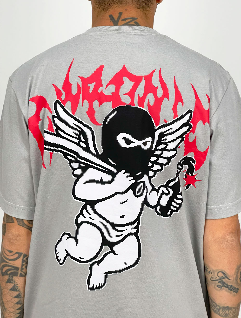 Camiseta Chronic Anjo Gangasta Pixel - Cinza