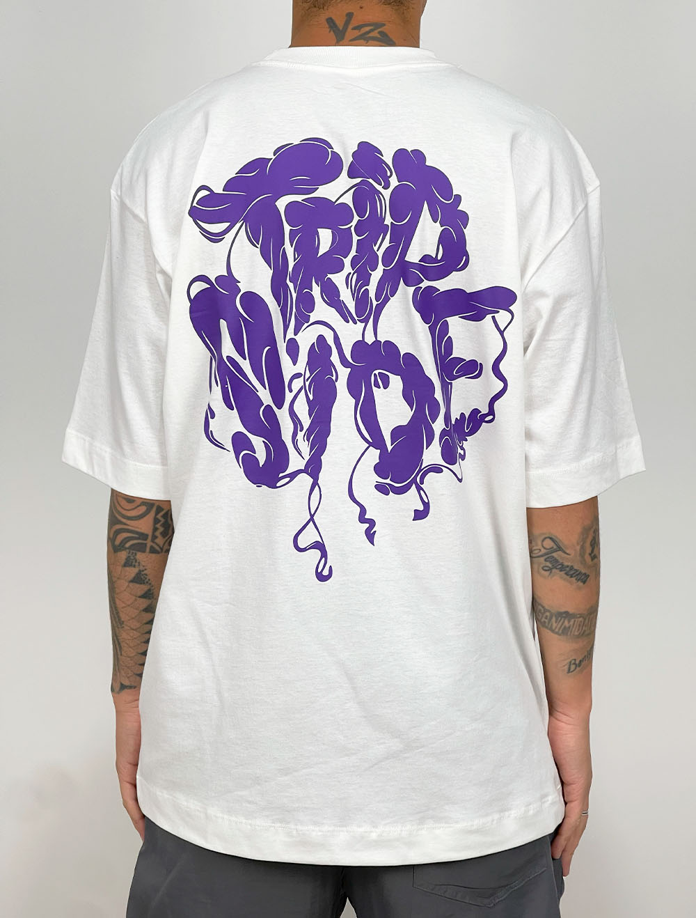 Camiseta Oversized Trip Side Fumaça - Off White