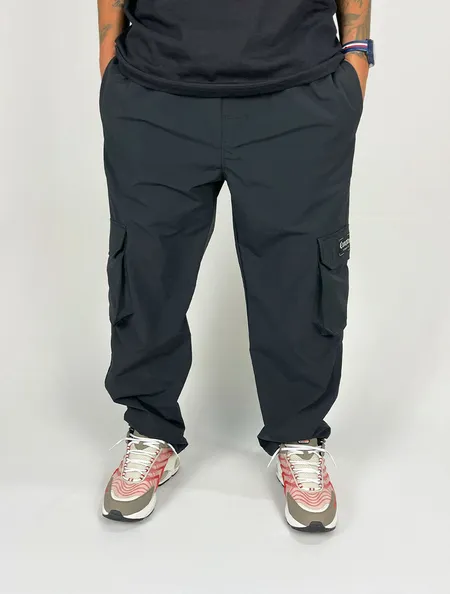 Calça Cargo Tactel Compton No One Preta