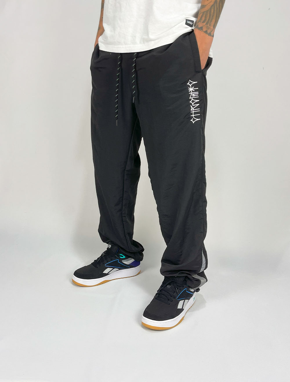 ウェア LUZ e SOMBRA TRAINING LONG PANTS LUZ e SOMBRA 2024FW | KISHISPO Kemari87 公式通販サイト
