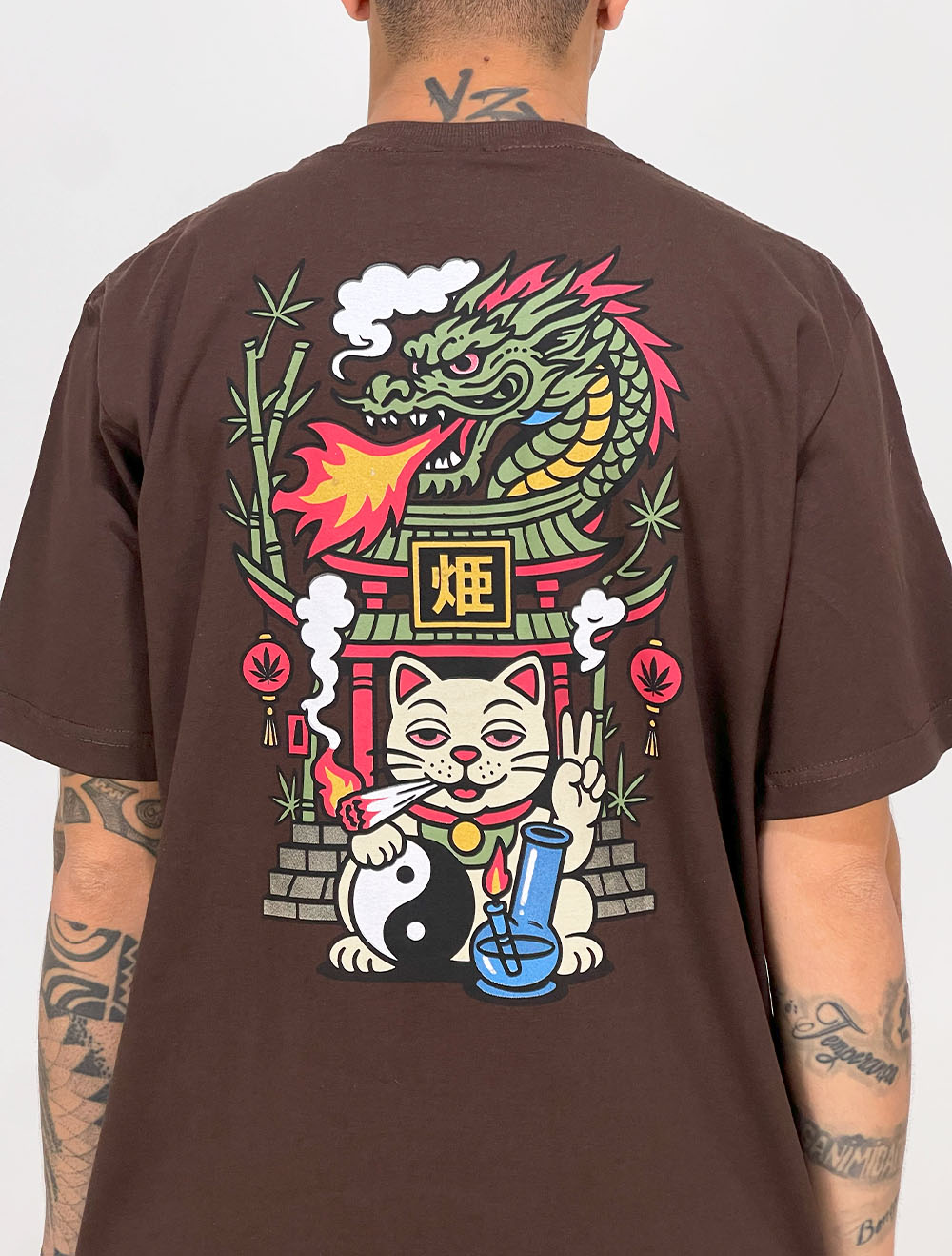 Camiseta Chronic Dragão Oriental x Gato Chapado