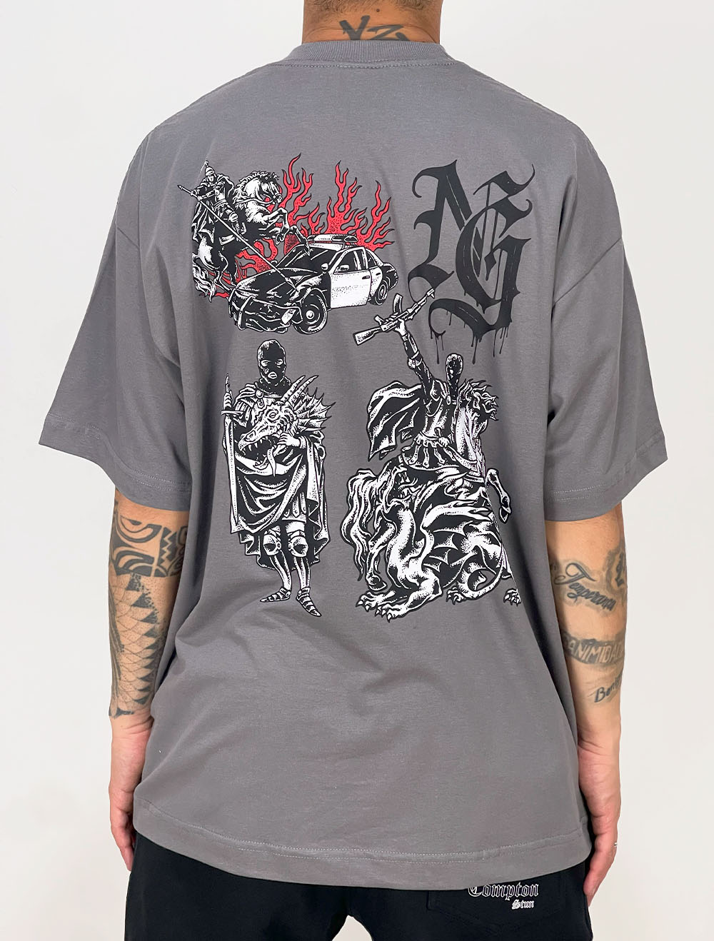 Camiseta Oversized Chronic São Jorge Elementos
