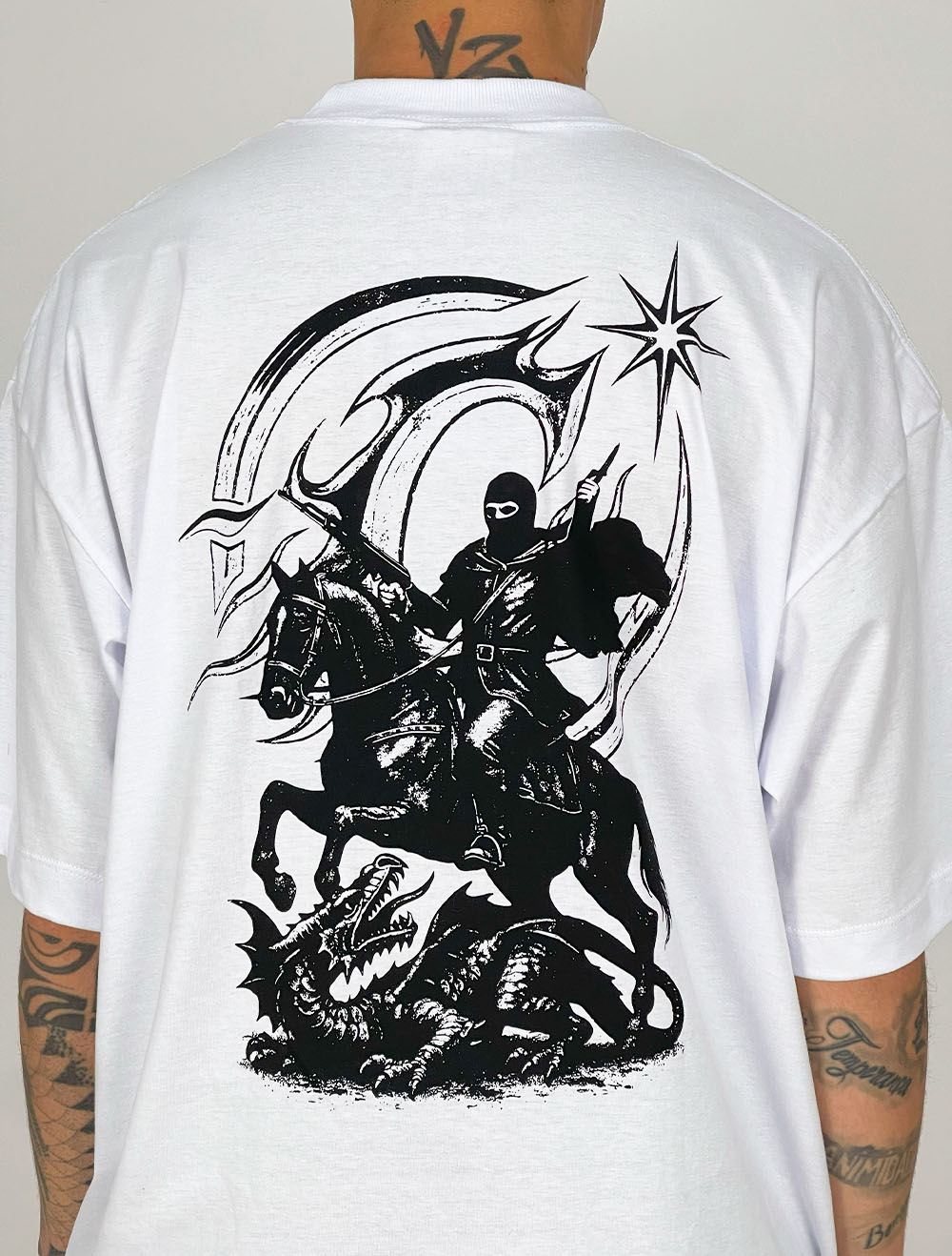 R&D.M.Co-☆今期新品C.P.H.G OVERSIZE H/T SHIRT Camiseta Oversized Chronic São Jorge Oração Update - Branca