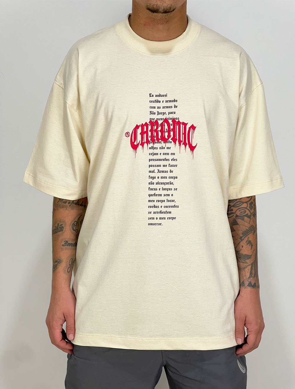 Camiseta Oversized Chronic São Jorge Oração Update - Creme