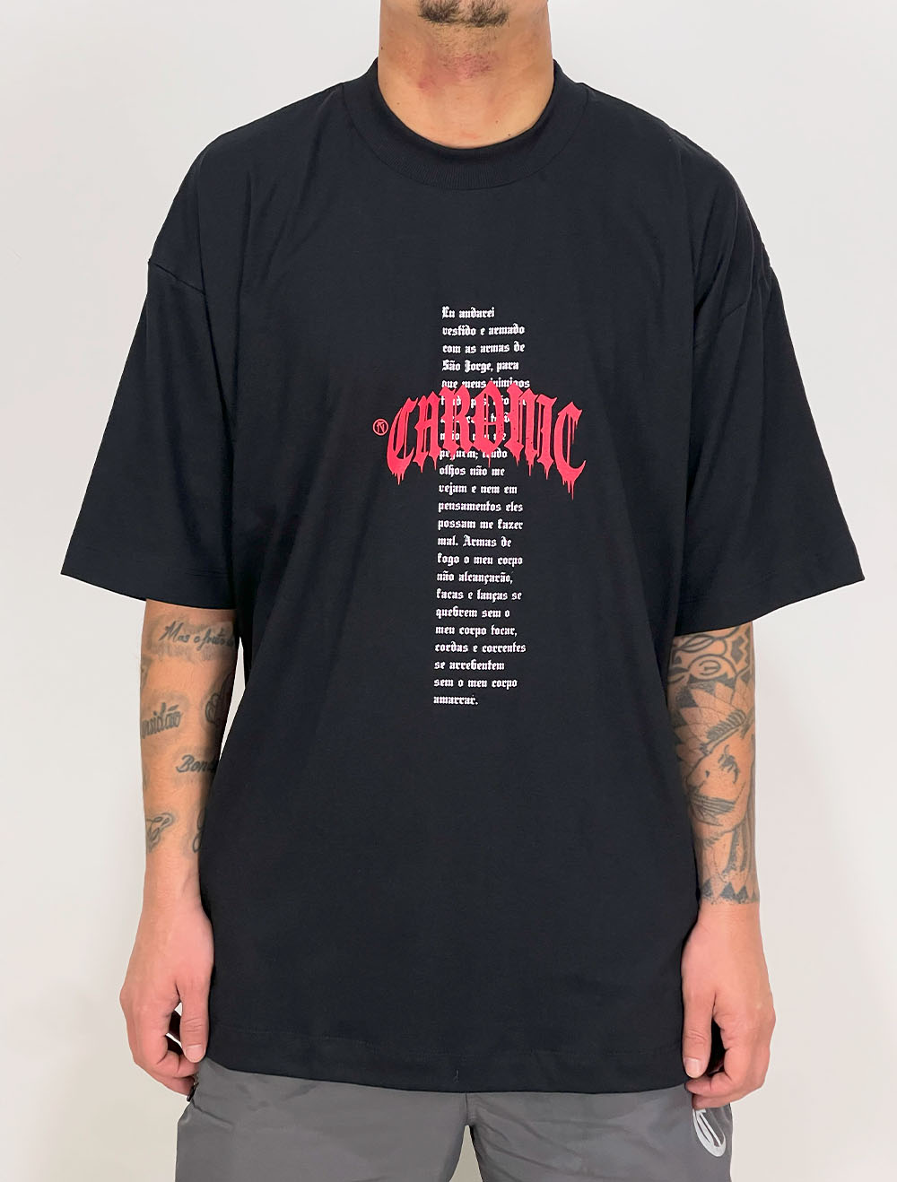 Camiseta Oversized Chronic São Jorge Oração Update - Preta