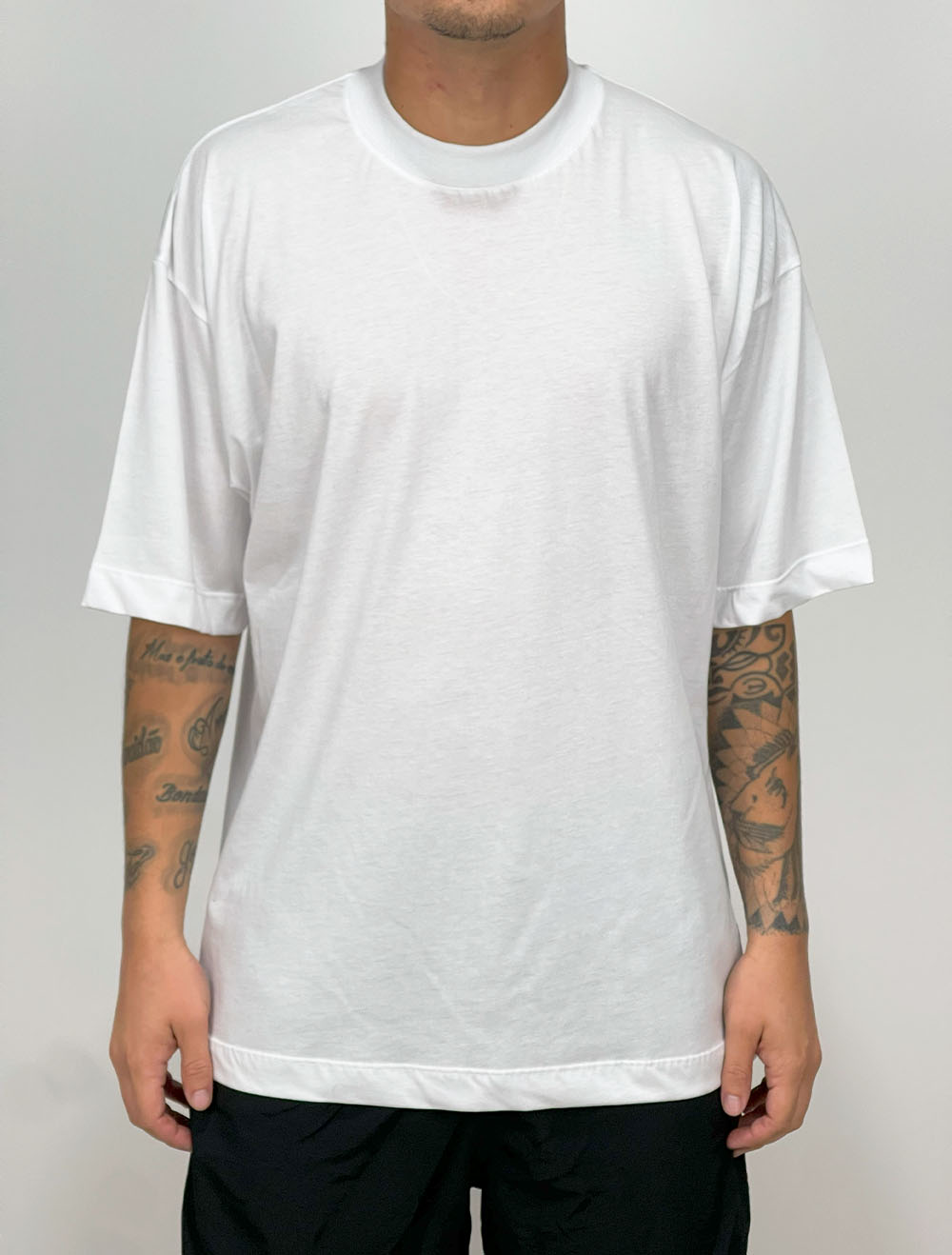 Camiseta Oversized Malha Pima Chronic Basic - Branca
