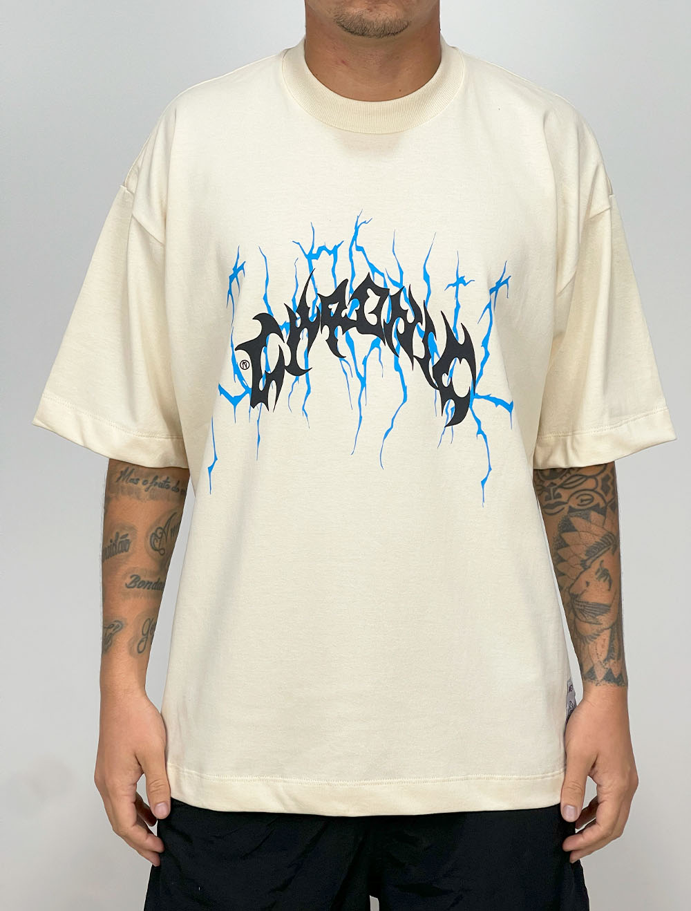 Camiseta Oversized Premium Chronic Tag Thunder - Creme