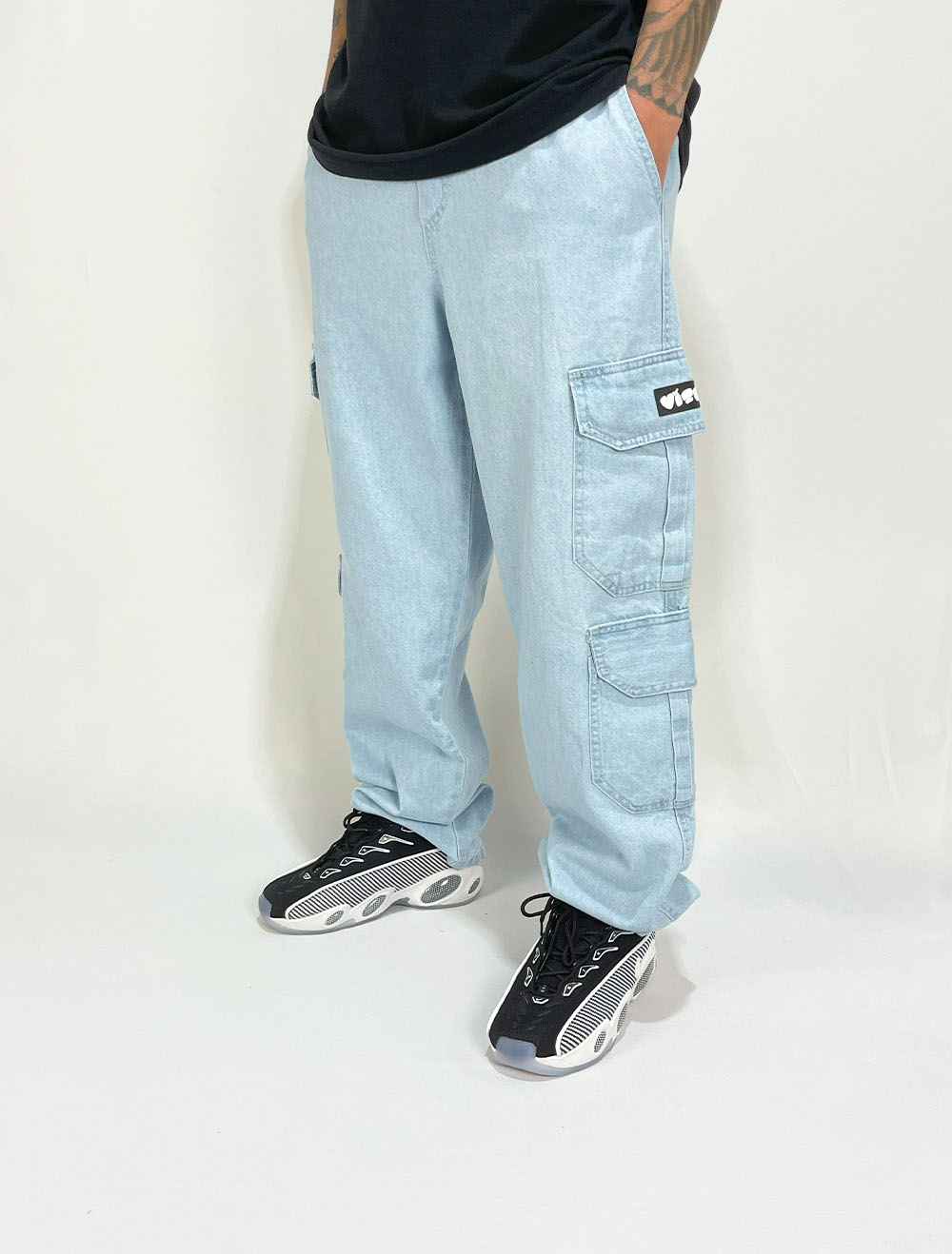 Calça Jeans Cargo Balão Vizu07 Same Side Logo - Azul Claro