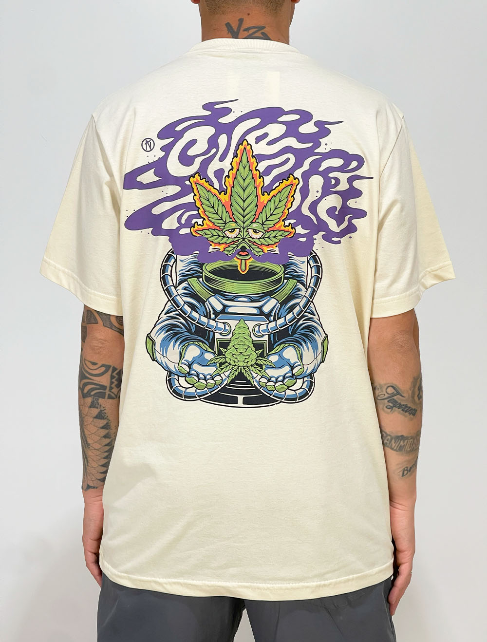 Camiseta Chronic Marijuana Astronauta