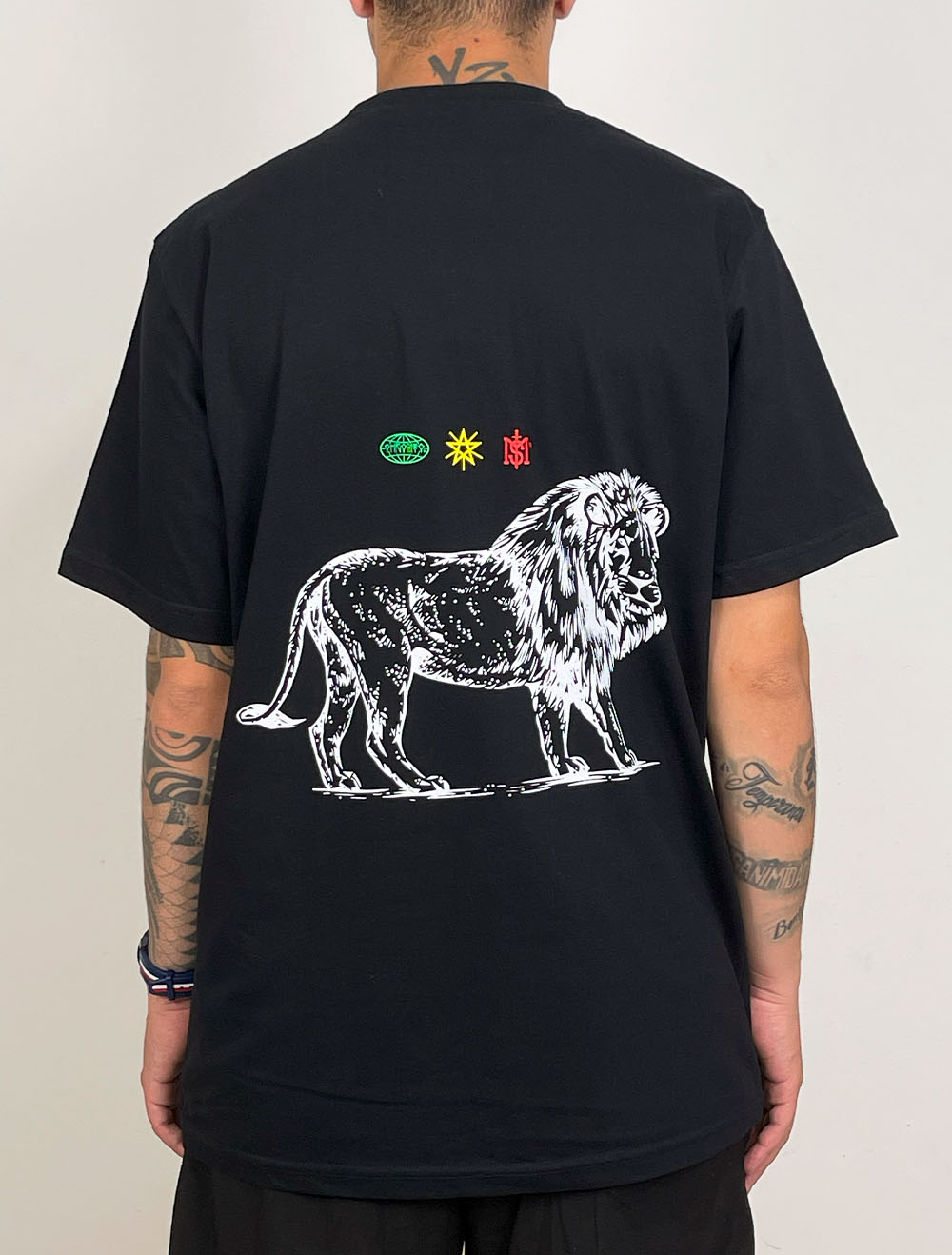 Camiseta Chronic/Mato Seco Leão Shadow Back Preta