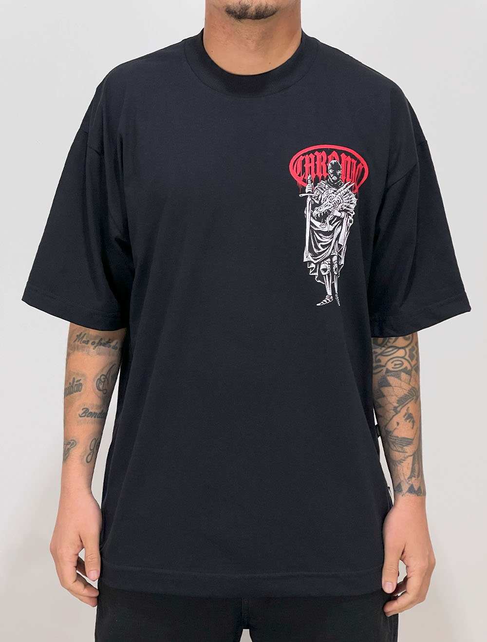 Camiseta Oversized Chronic S.J. Dragão Logo Caos
