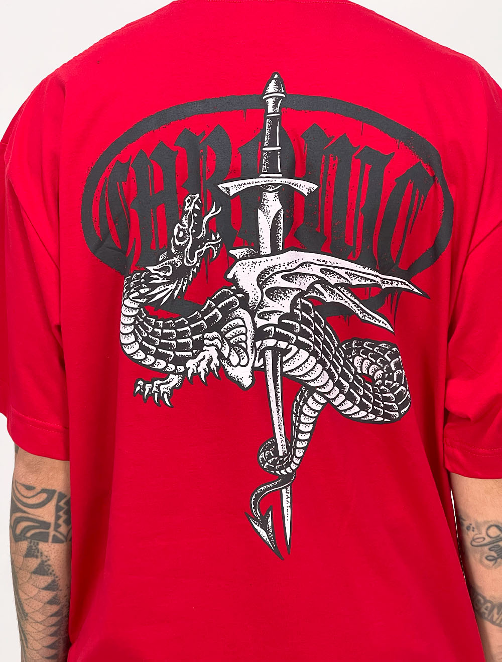 Camiseta Oversized Chronic S.J. Dragão Logo Caos