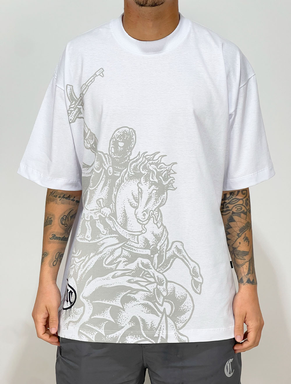 Camiseta Oversized Chronic S.J. Update Down PB