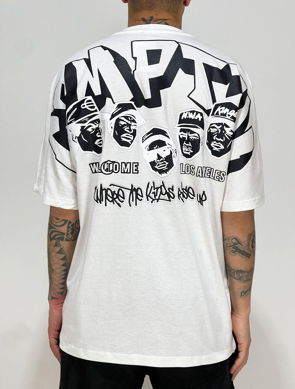 Camiseta Oversized Compton Wing NWA Welcome