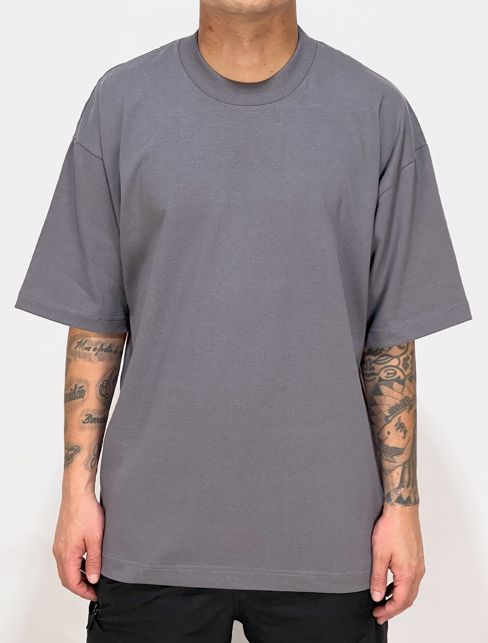 Camiseta Oversized Premium Chronic Lisa