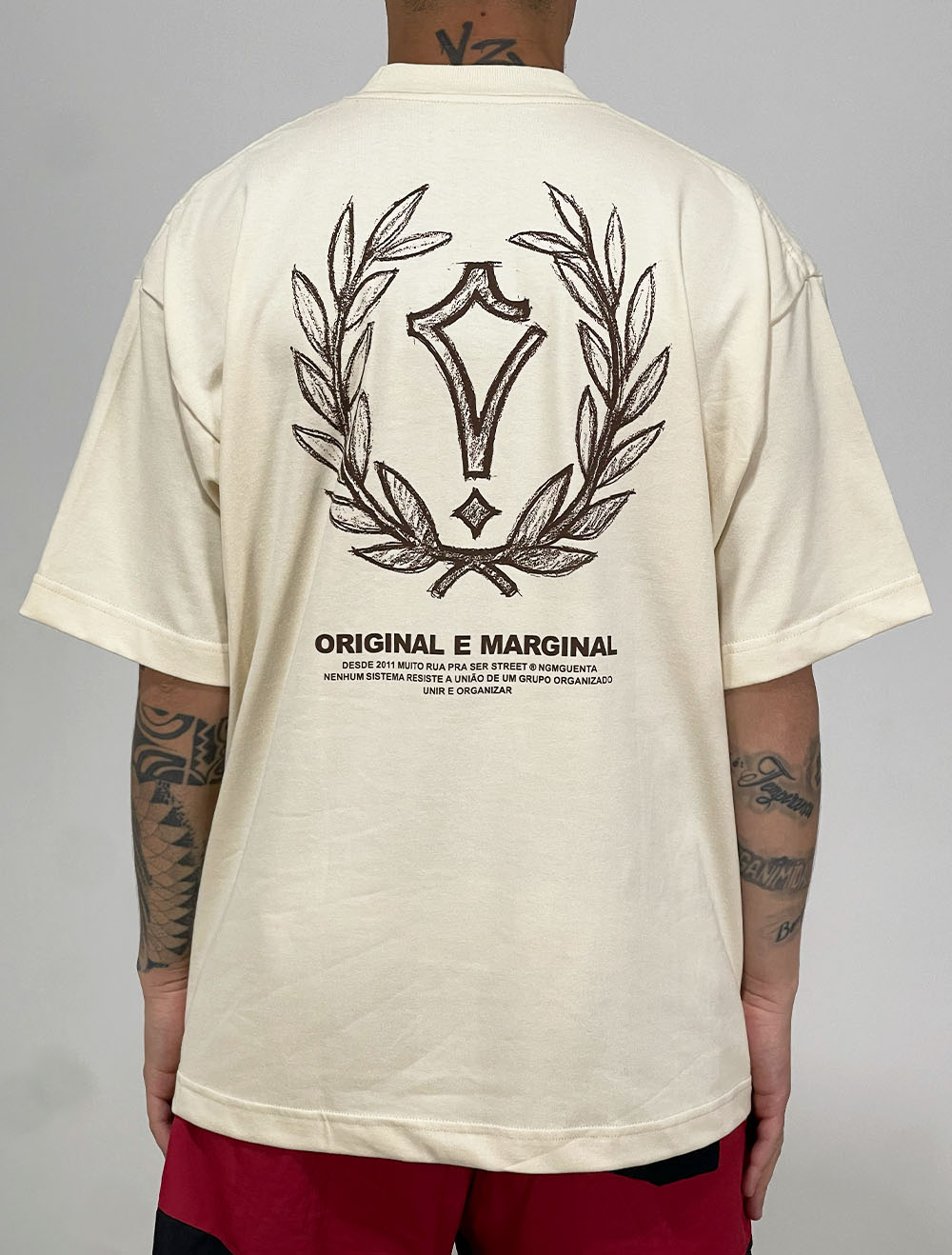 Camiseta Oversized Premium Chronic Scribble - Creme