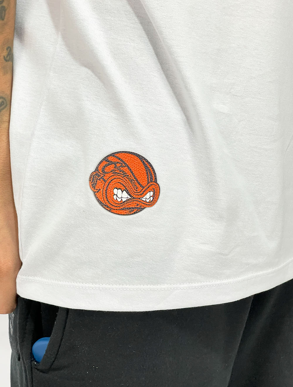 Camiseta Oversized Compton Basquete Los Angeles - Off White