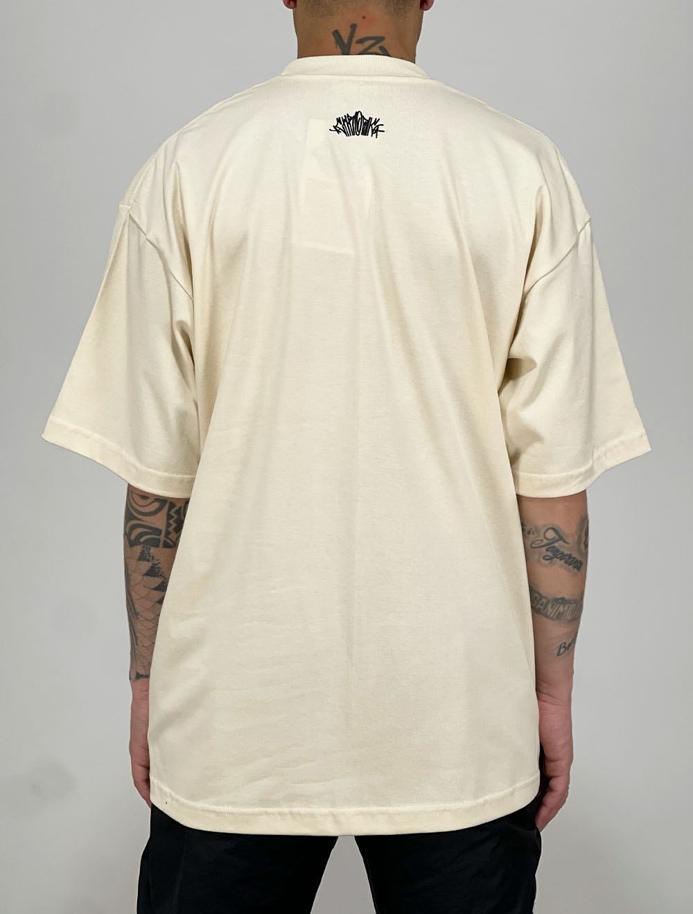 洋楽 G-RAP/CRIMIES Camiseta Oversized Premium Chronic Santa Ceia Rappers - Creme