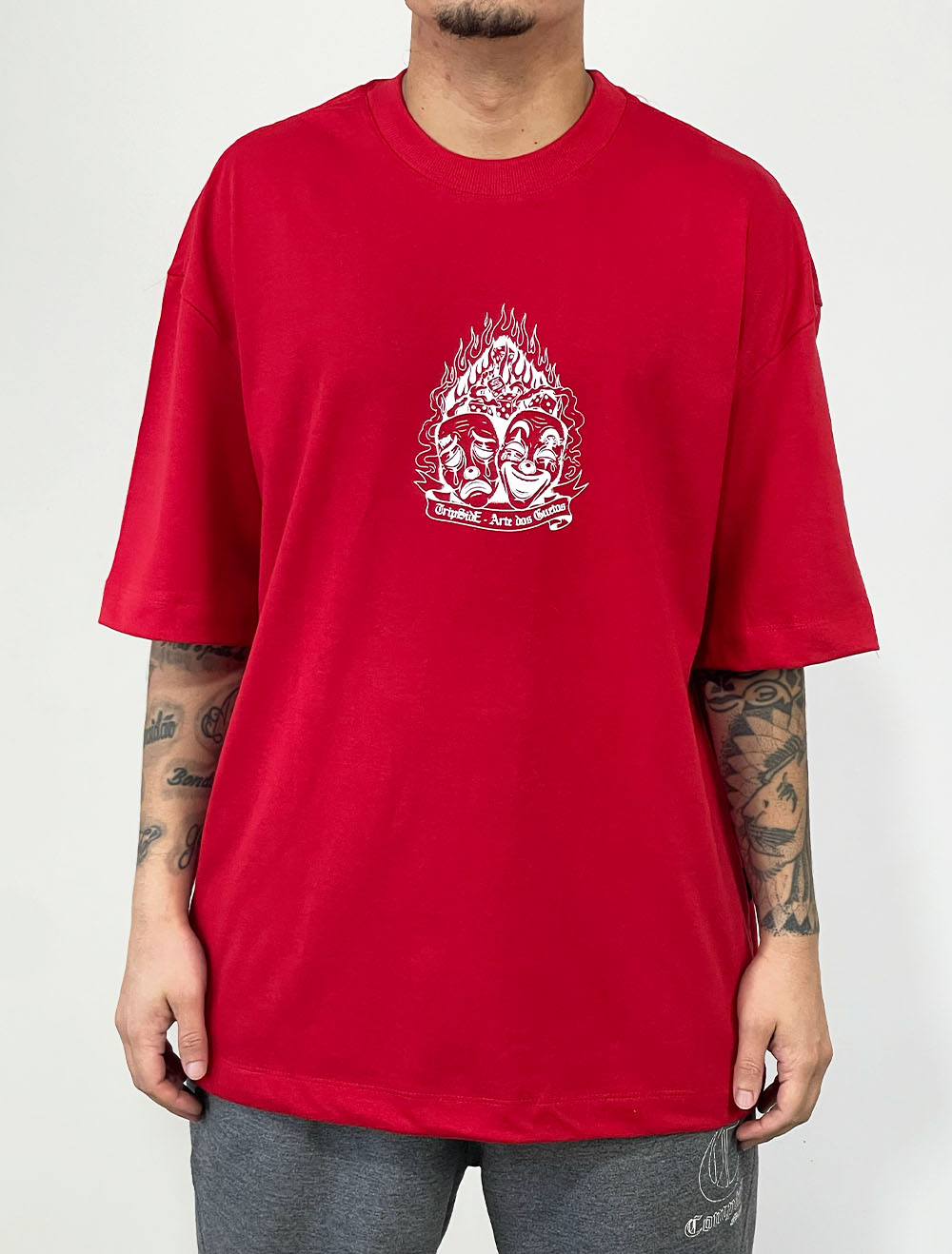 Camiseta Oversized Premium Trip Side CARD Relevo - Vermelha