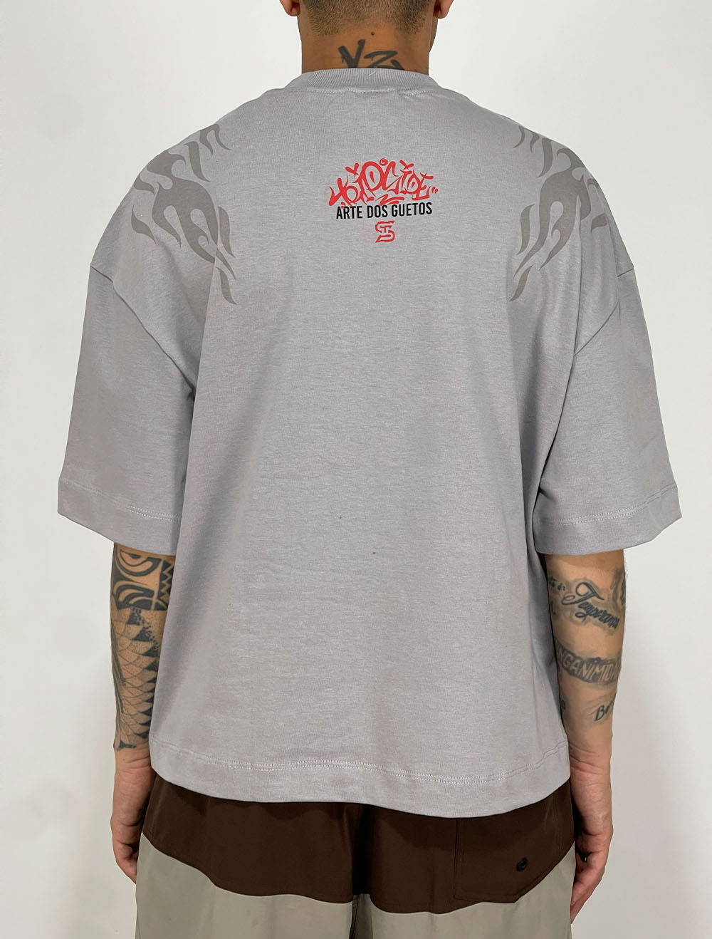Camiseta Boxy Trip Side Tag Code - Cinza