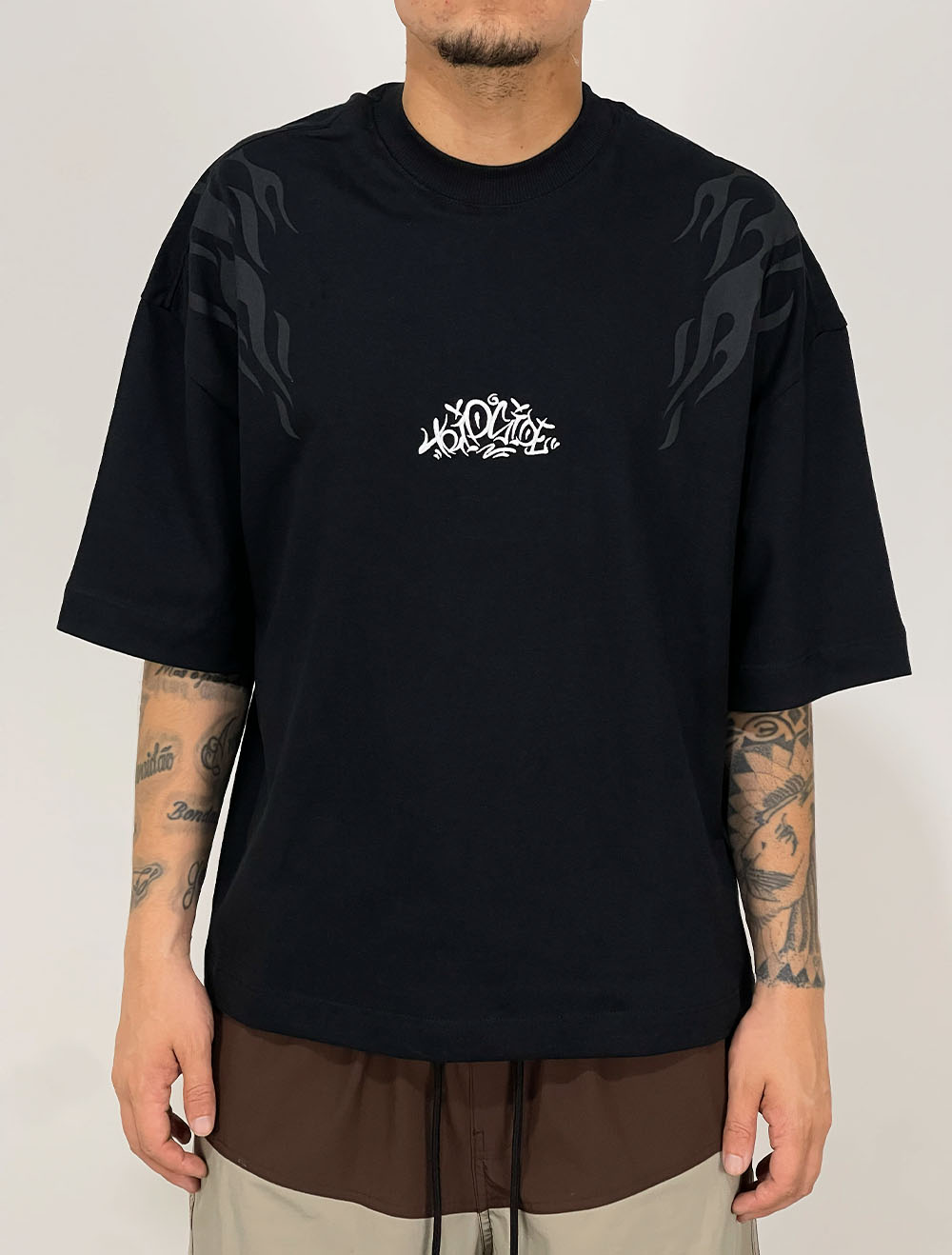 Tシャツ Camiseta Boxy Trip Side Tag Code - Preta