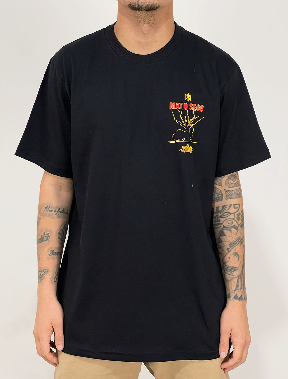 Camiseta Chronic/Mato Seco Reggae Raiz - Preta