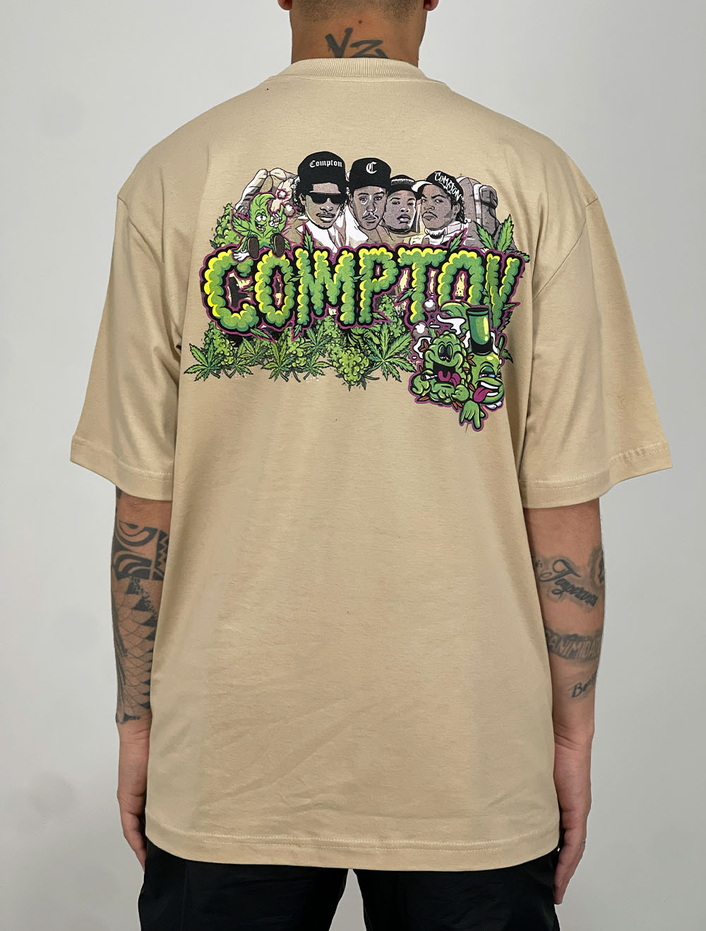 Camiseta Oversized Compton Weed NWA - Bege