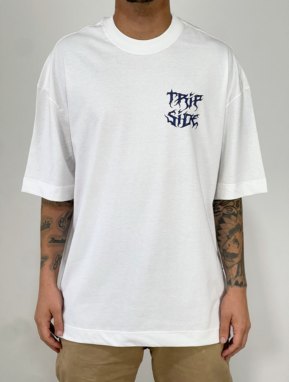 Camiseta Oversized Trip Side Tigre x Dragão Risco - Off White