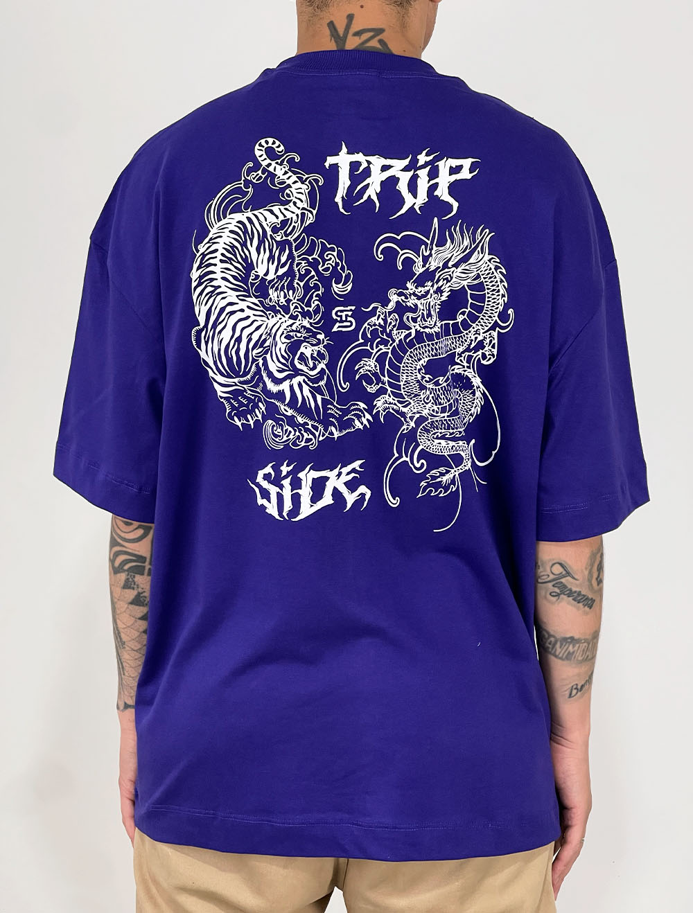 Camiseta Oversized Trip Side Tigre x Dragão Risco - Roxo