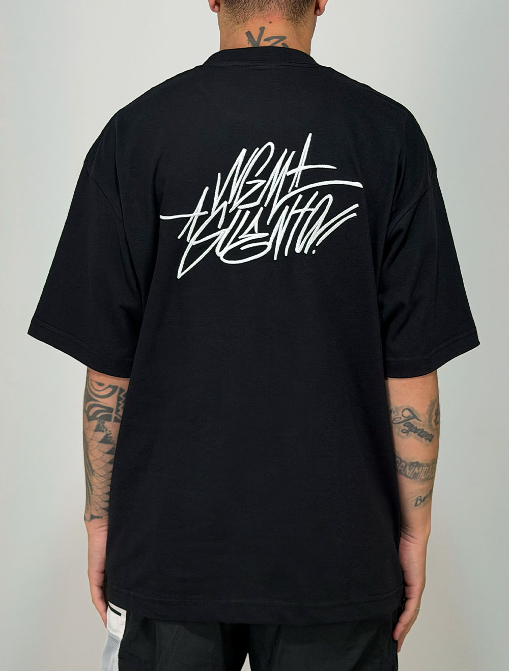 Camiseta Oversized Premium Chronic Tag Change - Marrom