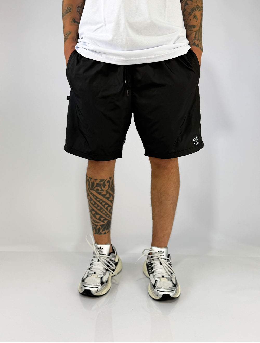 Shorts Médio Vizu07 Line Logo New - Preta