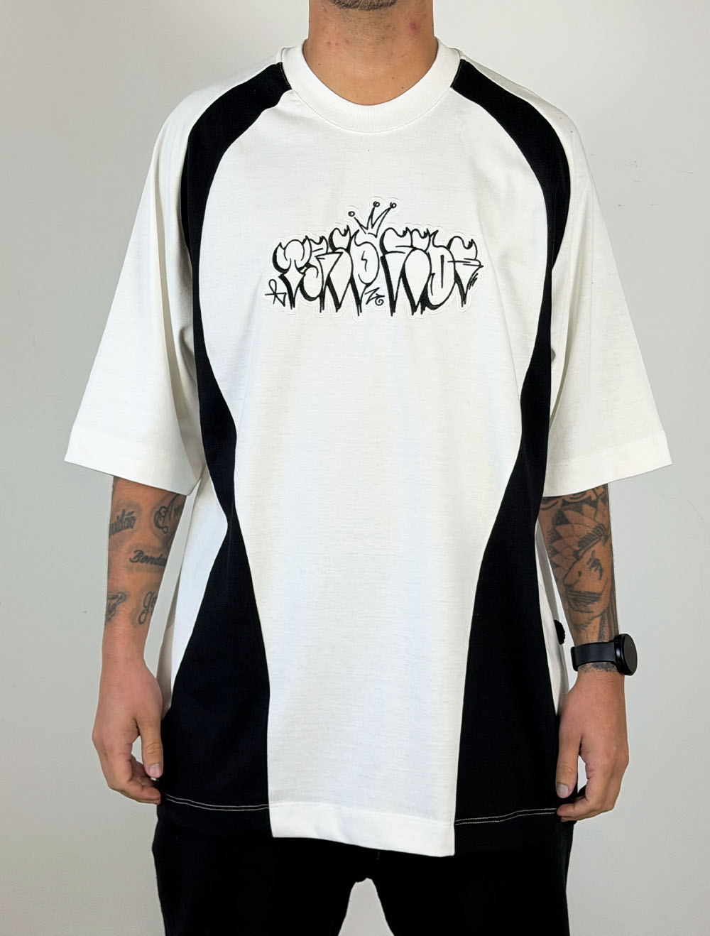 Camiseta Oversized Premium Raglan Trip Side 77 New - Off White/Preta